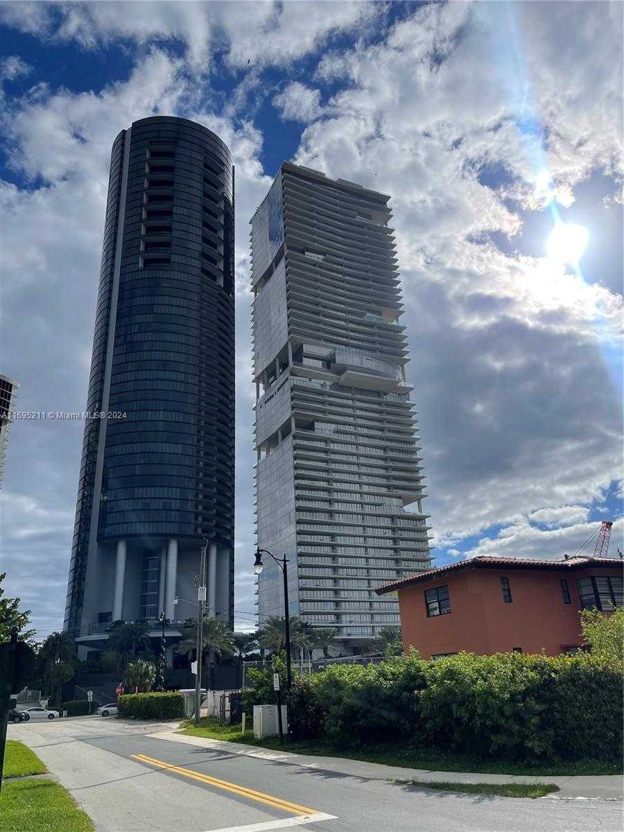 Small Image of 235 191ST TER, Sunny Isles Beach Number 8