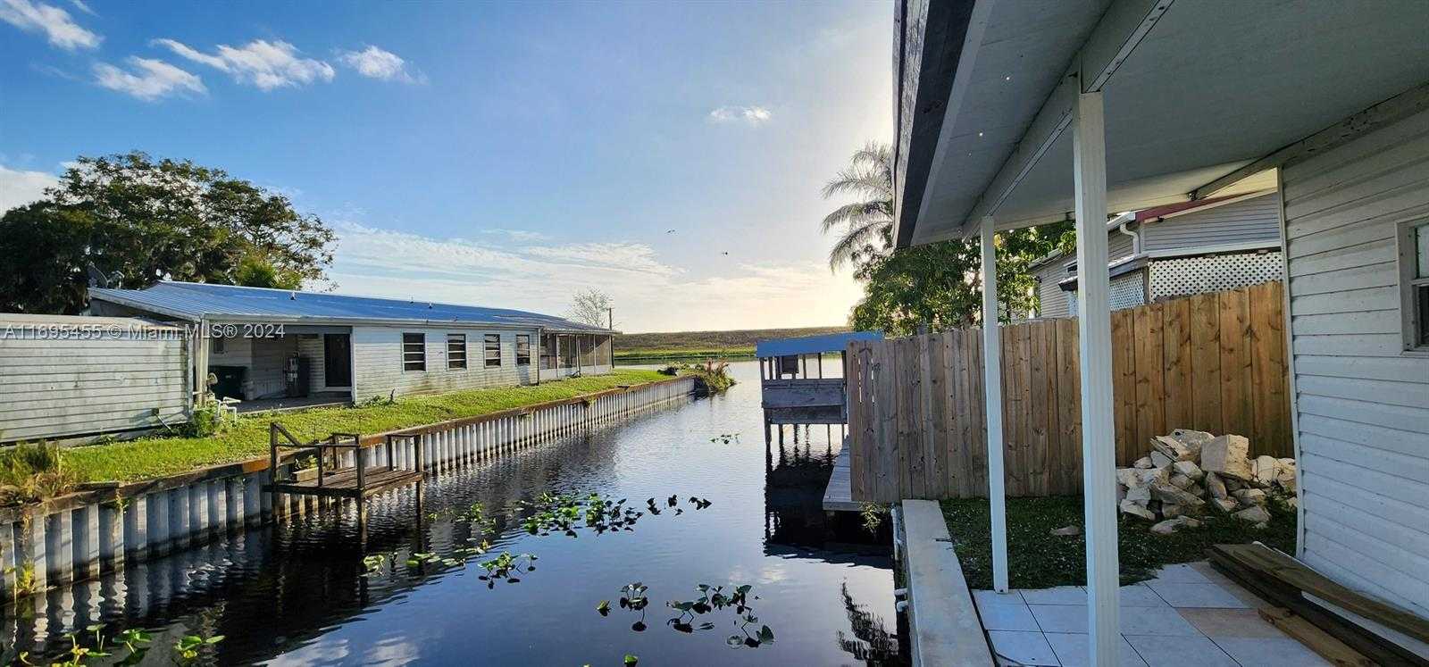 Small Image of 7930 S E 96TH TRL, Okeechobee Number 4