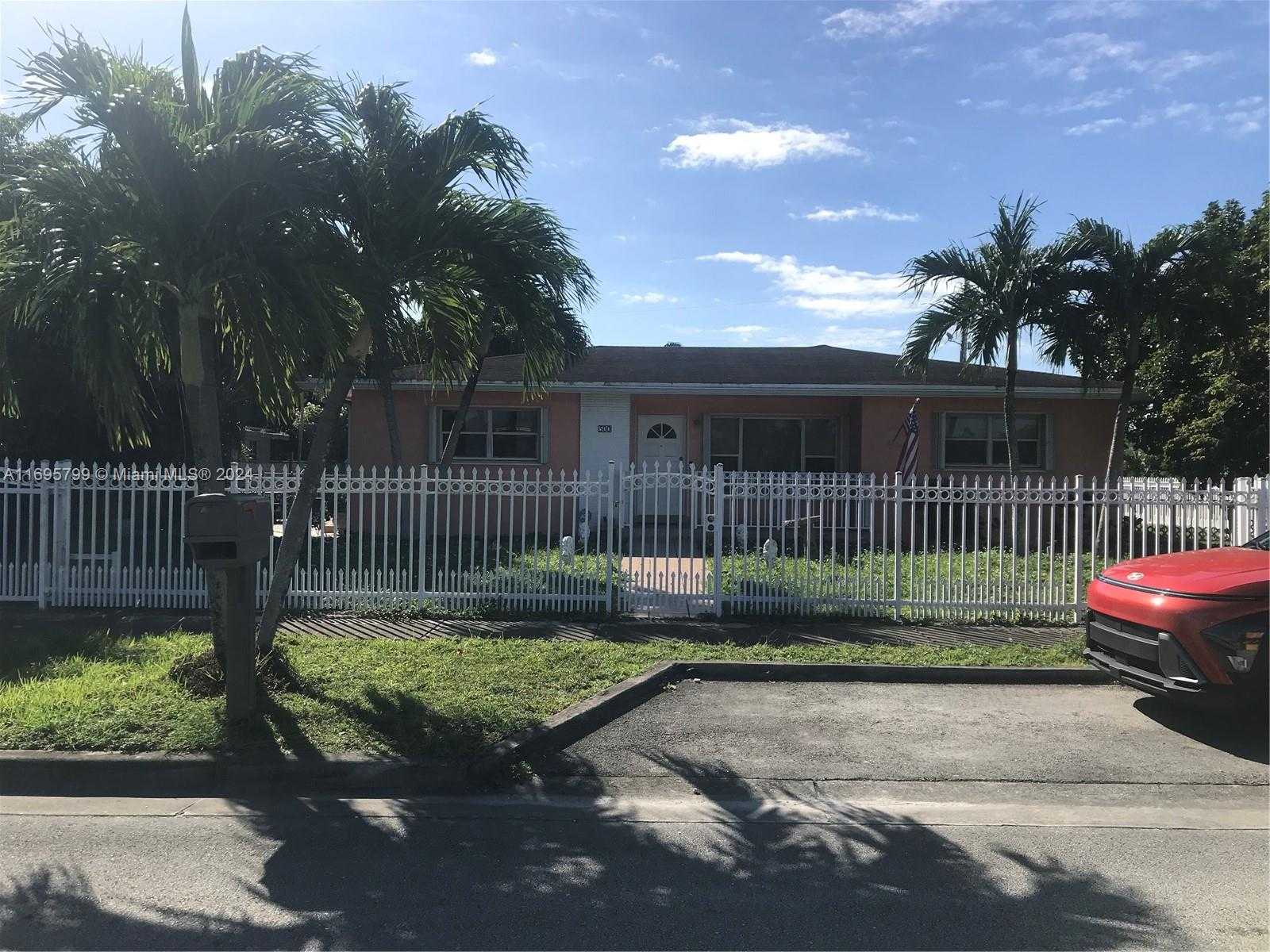 Small Image of 500 EAST 30TH ST, Hialeah Number 2