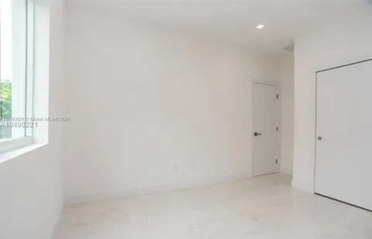 Small Image of 3710 ATLANTA ST, Hollywood Number 14