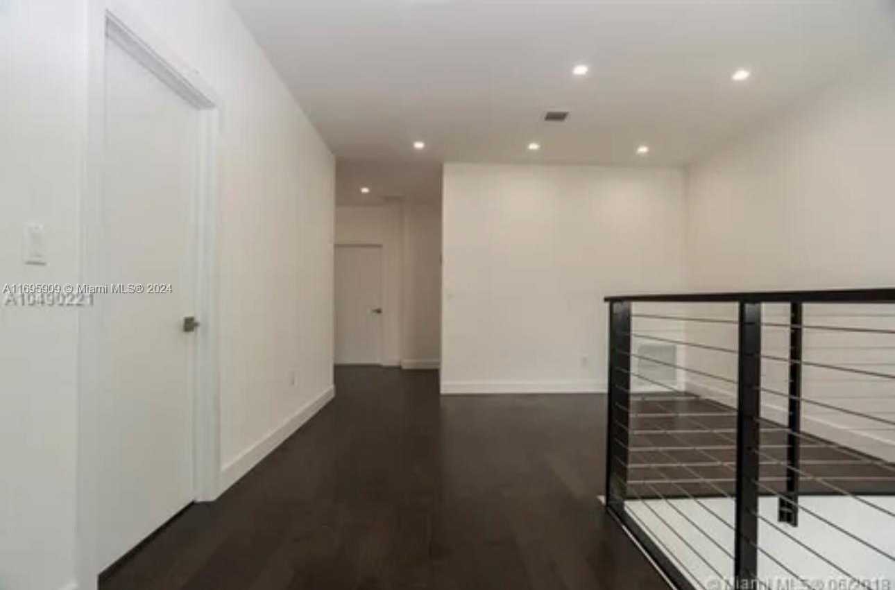 Small Image of 3710 ATLANTA ST, Hollywood Number 17