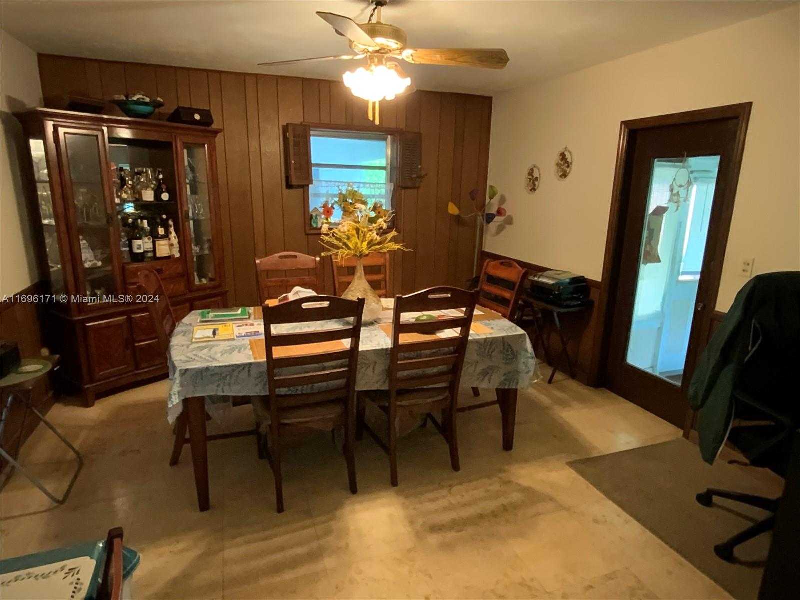 Small Image of 9221 SOUTH WEST 165TH ST, Palmetto Bay Number 10