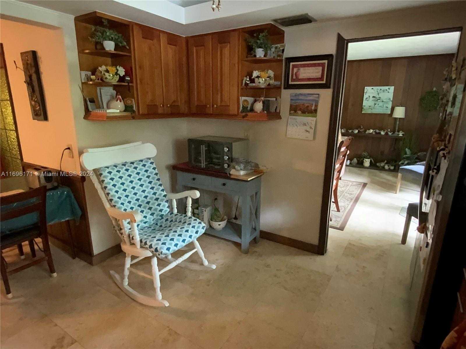 Small Image of 9221 SOUTH WEST 165TH ST, Palmetto Bay Number 15