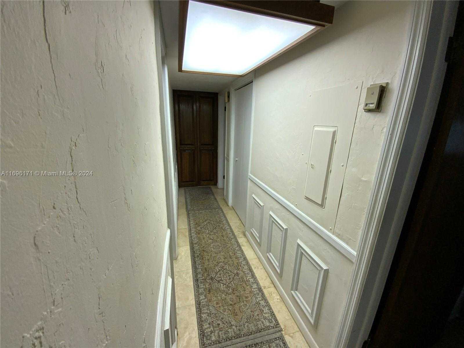 Small Image of 9221 SOUTH WEST 165TH ST, Palmetto Bay Number 25