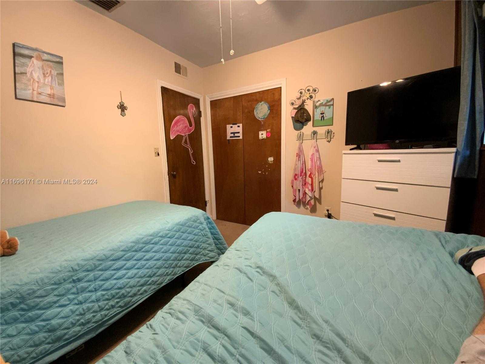 Small Image of 9221 SOUTH WEST 165TH ST, Palmetto Bay Number 29