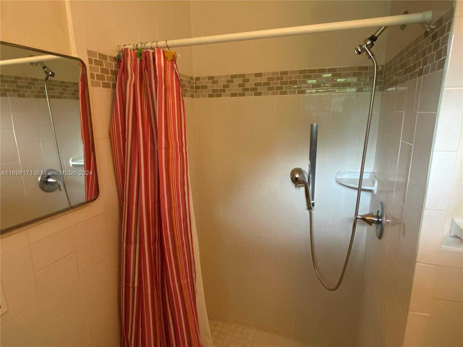 Small Image of 9221 SOUTH WEST 165TH ST, Palmetto Bay Number 37