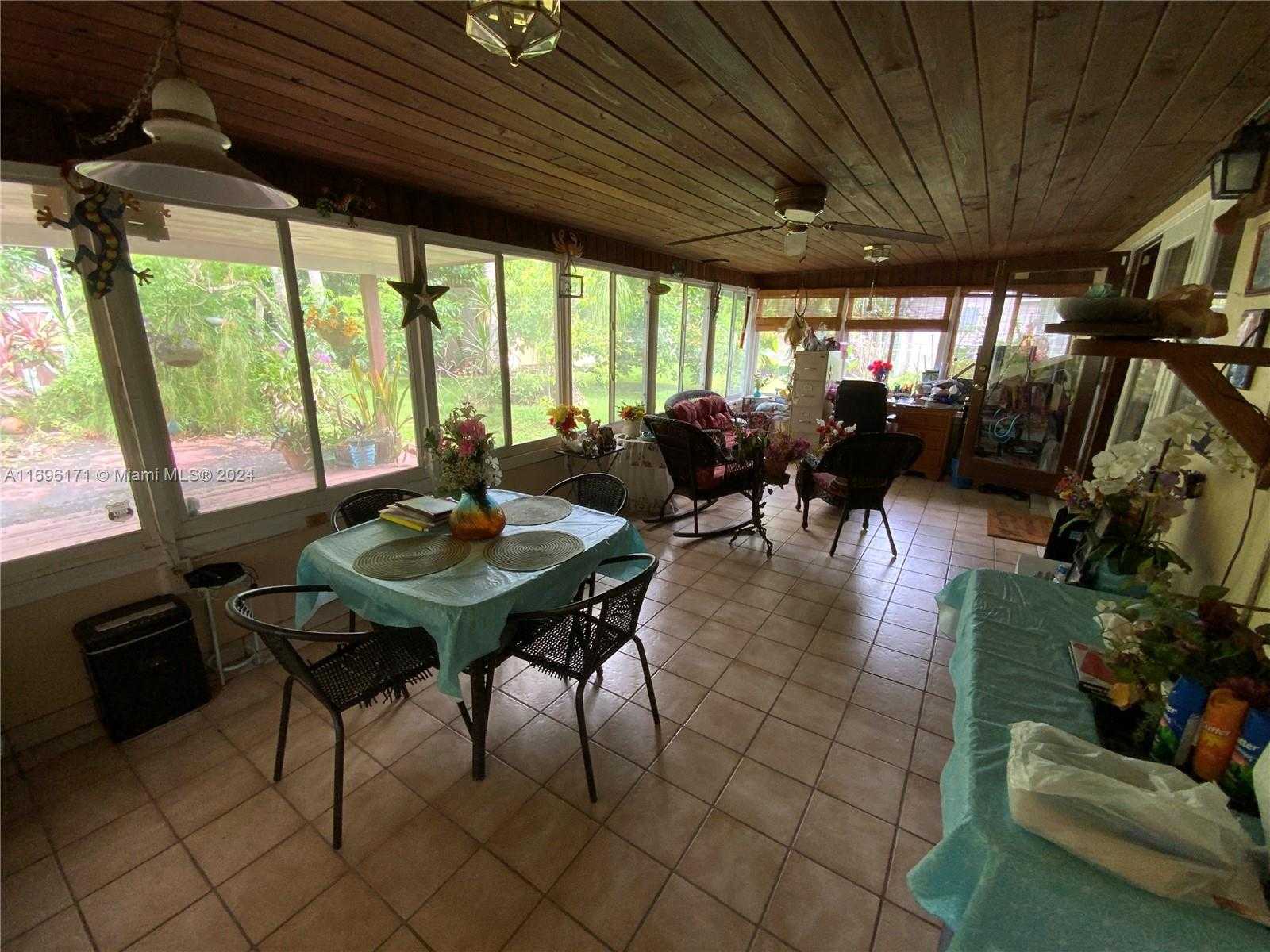 Small Image of 9221 SOUTH WEST 165TH ST, Palmetto Bay Number 41