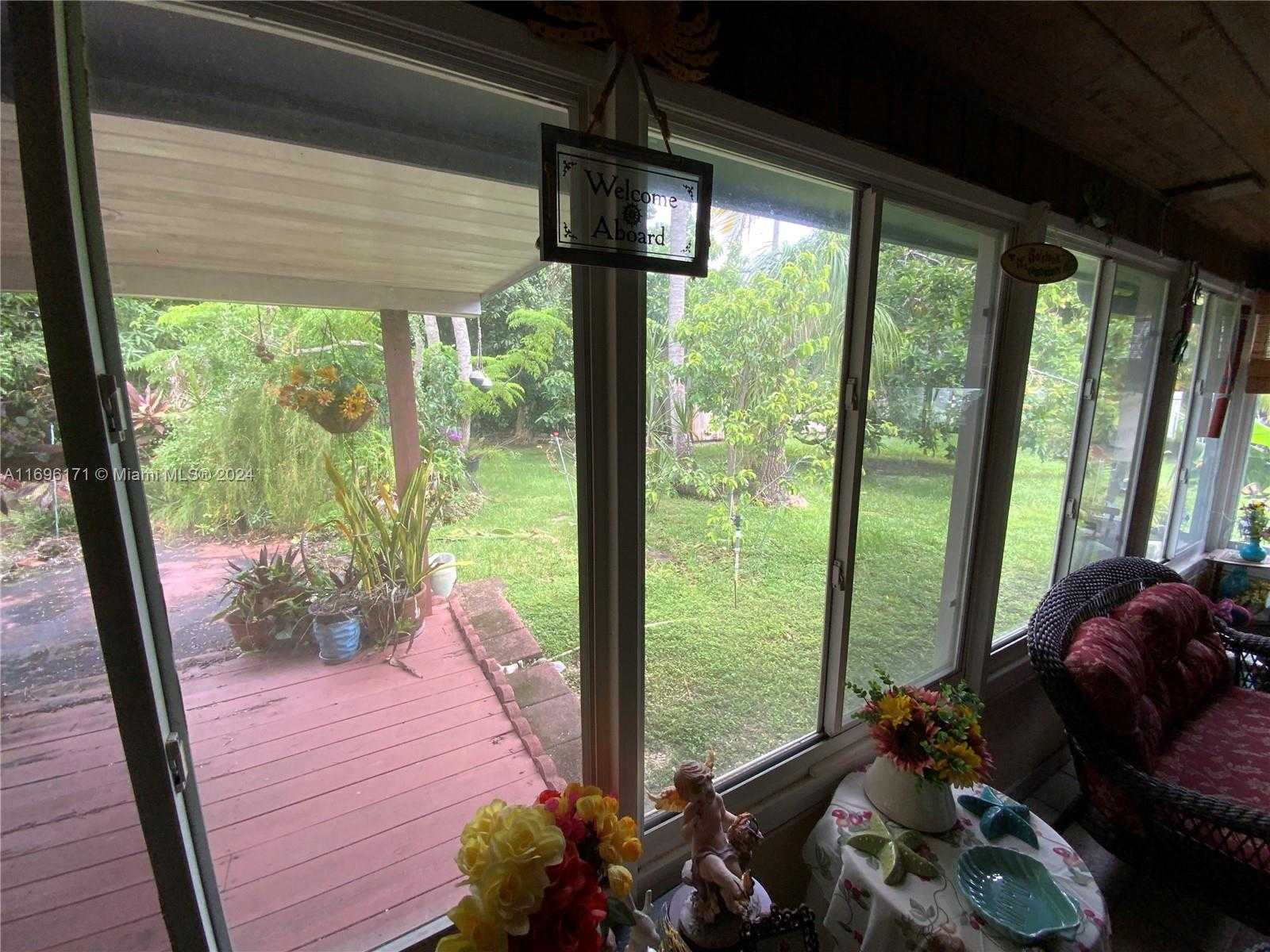 Small Image of 9221 SOUTH WEST 165TH ST, Palmetto Bay Number 43