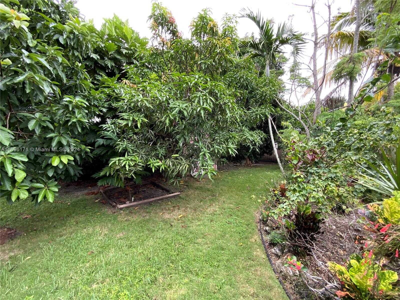 Small Image of 9221 SOUTH WEST 165TH ST, Palmetto Bay Number 52