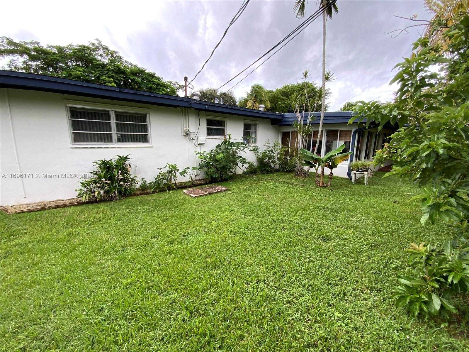 Small Image of 9221 SOUTH WEST 165TH ST, Palmetto Bay Number 61