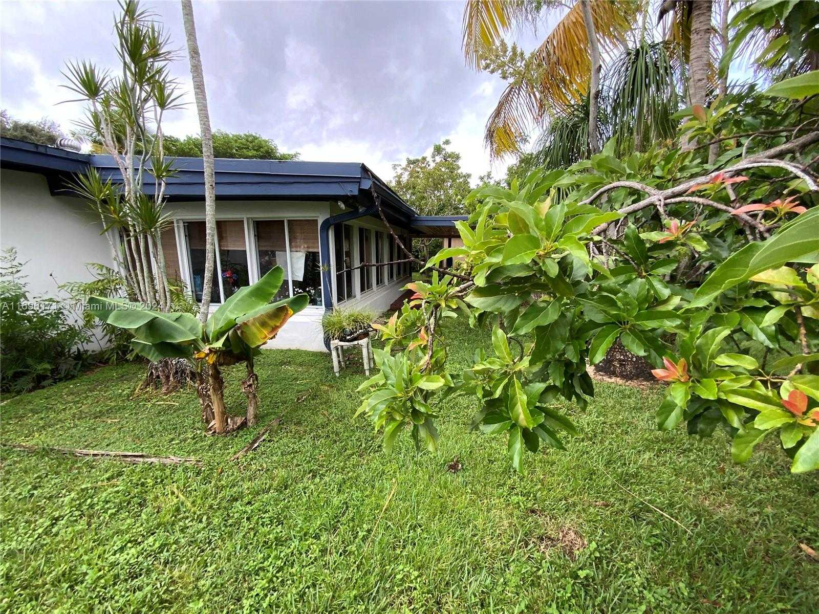 Small Image of 9221 SOUTH WEST 165TH ST, Palmetto Bay Number 62