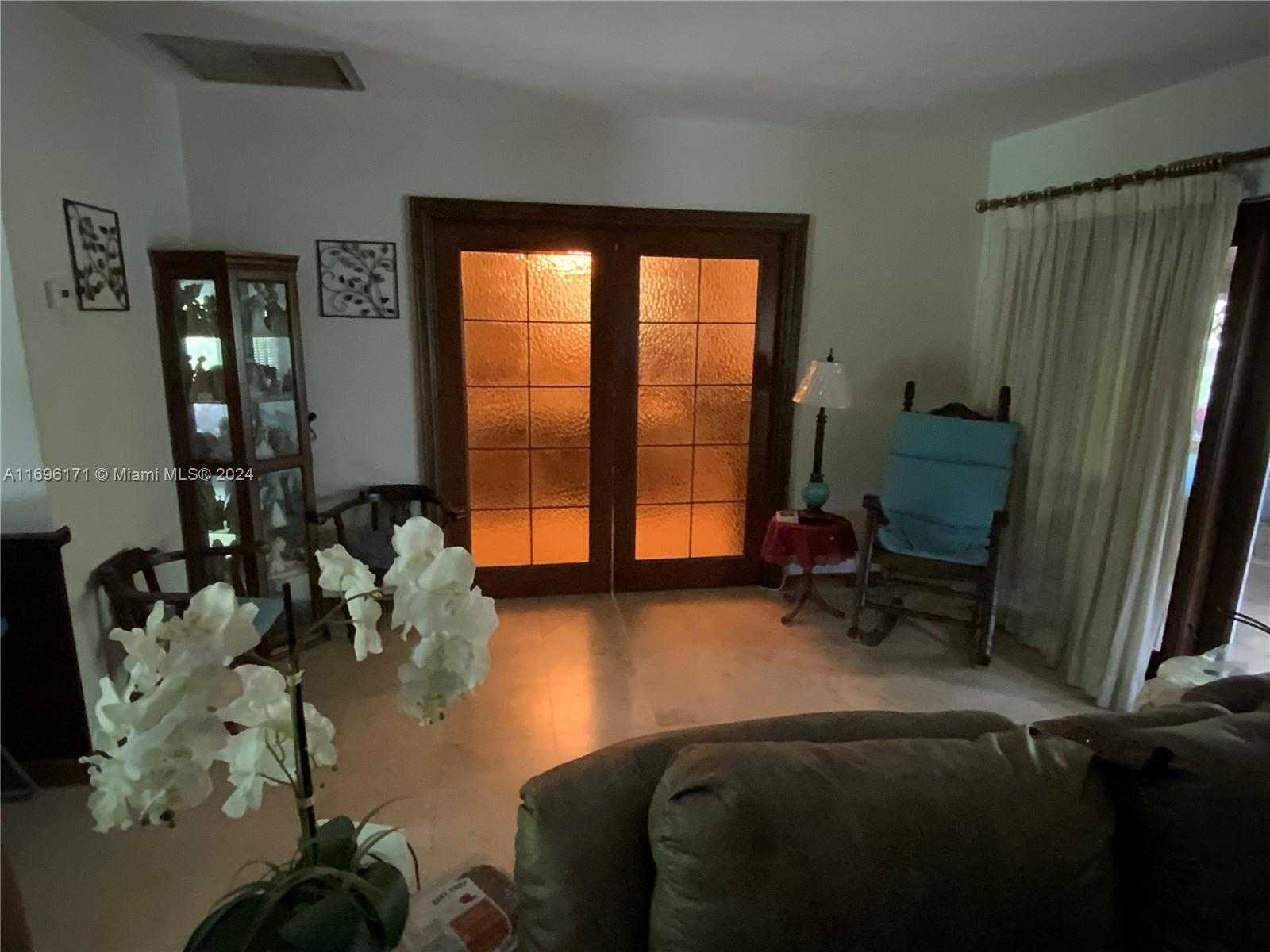 Small Image of 9221 SOUTH WEST 165TH ST, Palmetto Bay Number 8