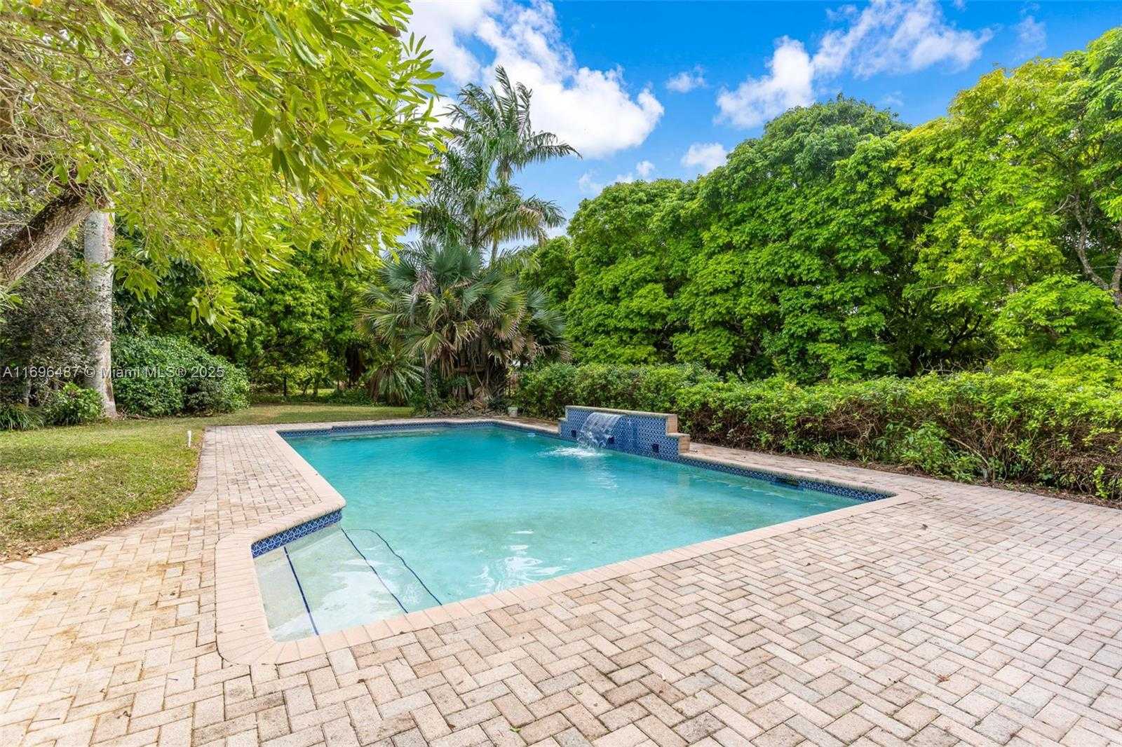 Small Image of 19255 SOUTH WEST 260TH ST, Homestead Number 10
