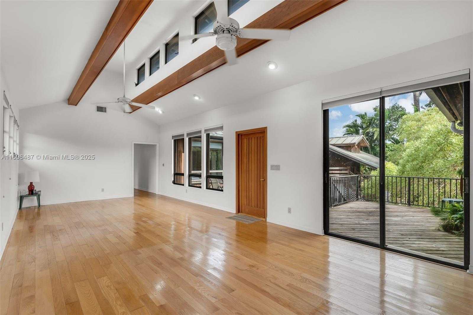 Small Image of 19255 SOUTH WEST 260TH ST, Homestead Number 14