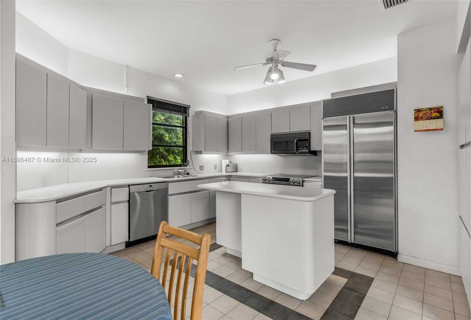 Small Image of 19255 SOUTH WEST 260TH ST, Homestead Number 17