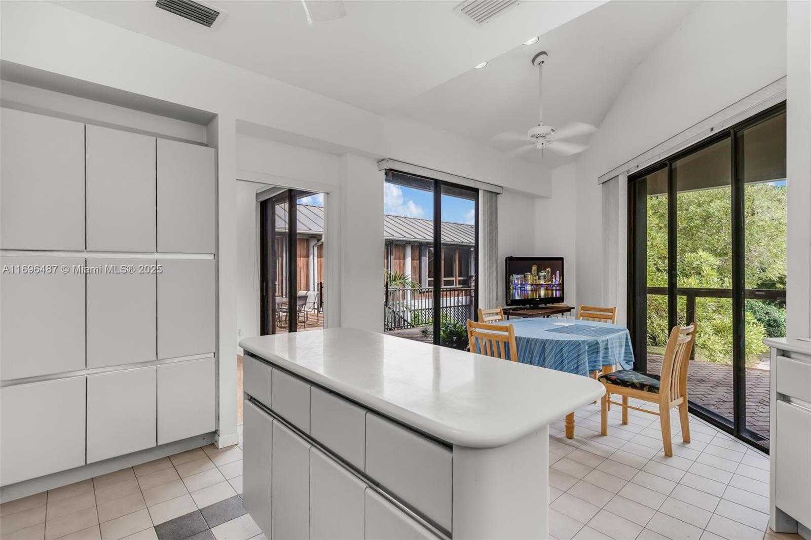 Small Image of 19255 SOUTH WEST 260TH ST, Homestead Number 18