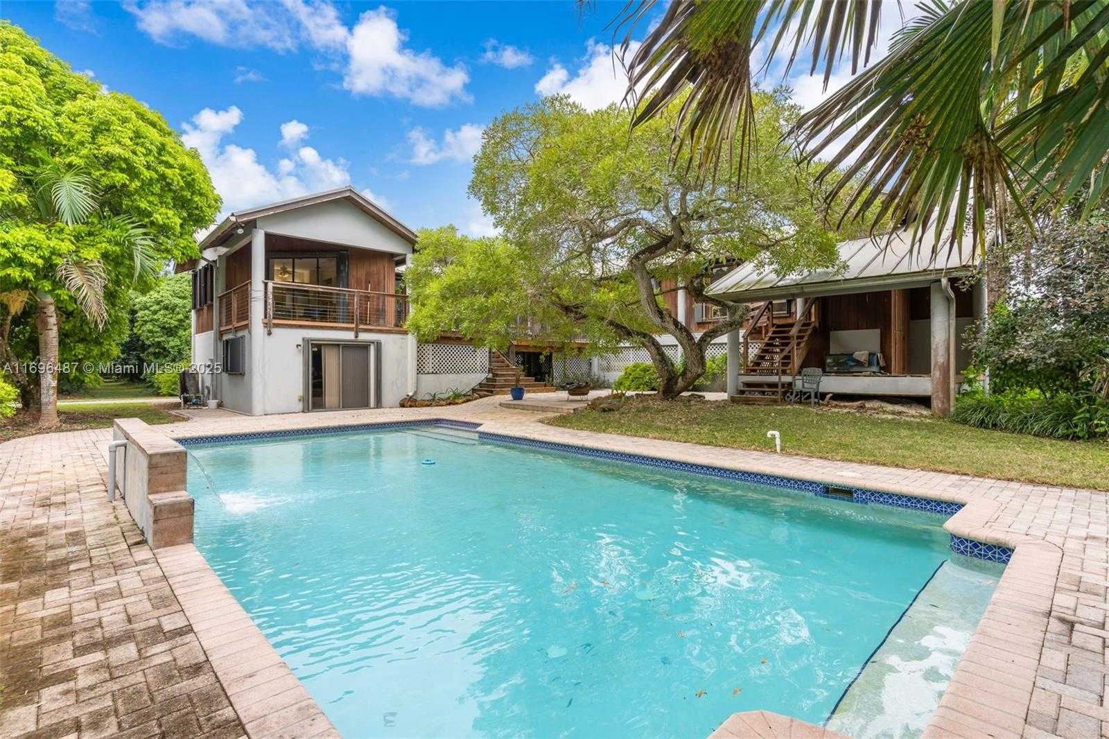 Small Image of 19255 SOUTH WEST 260TH ST, Homestead Number 3