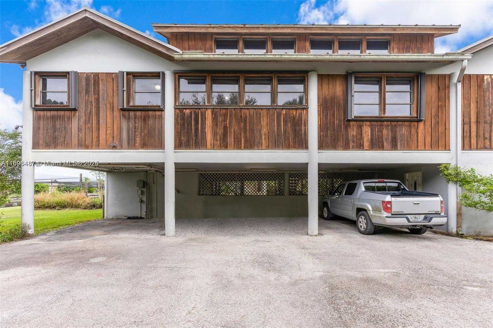 Small Image of 19255 SOUTH WEST 260TH ST, Homestead Number 35