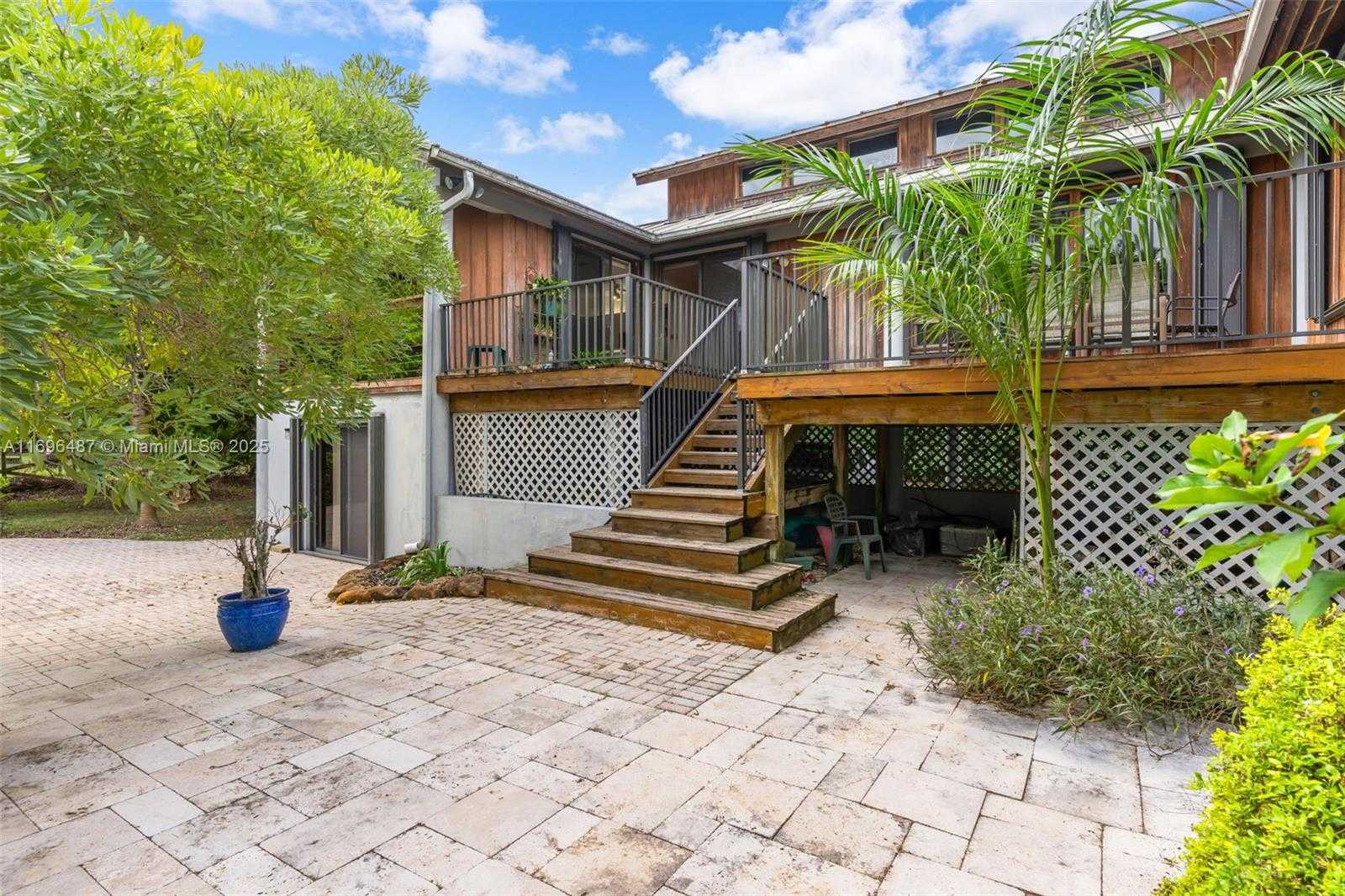 Small Image of 19255 SOUTH WEST 260TH ST, Homestead Number 4