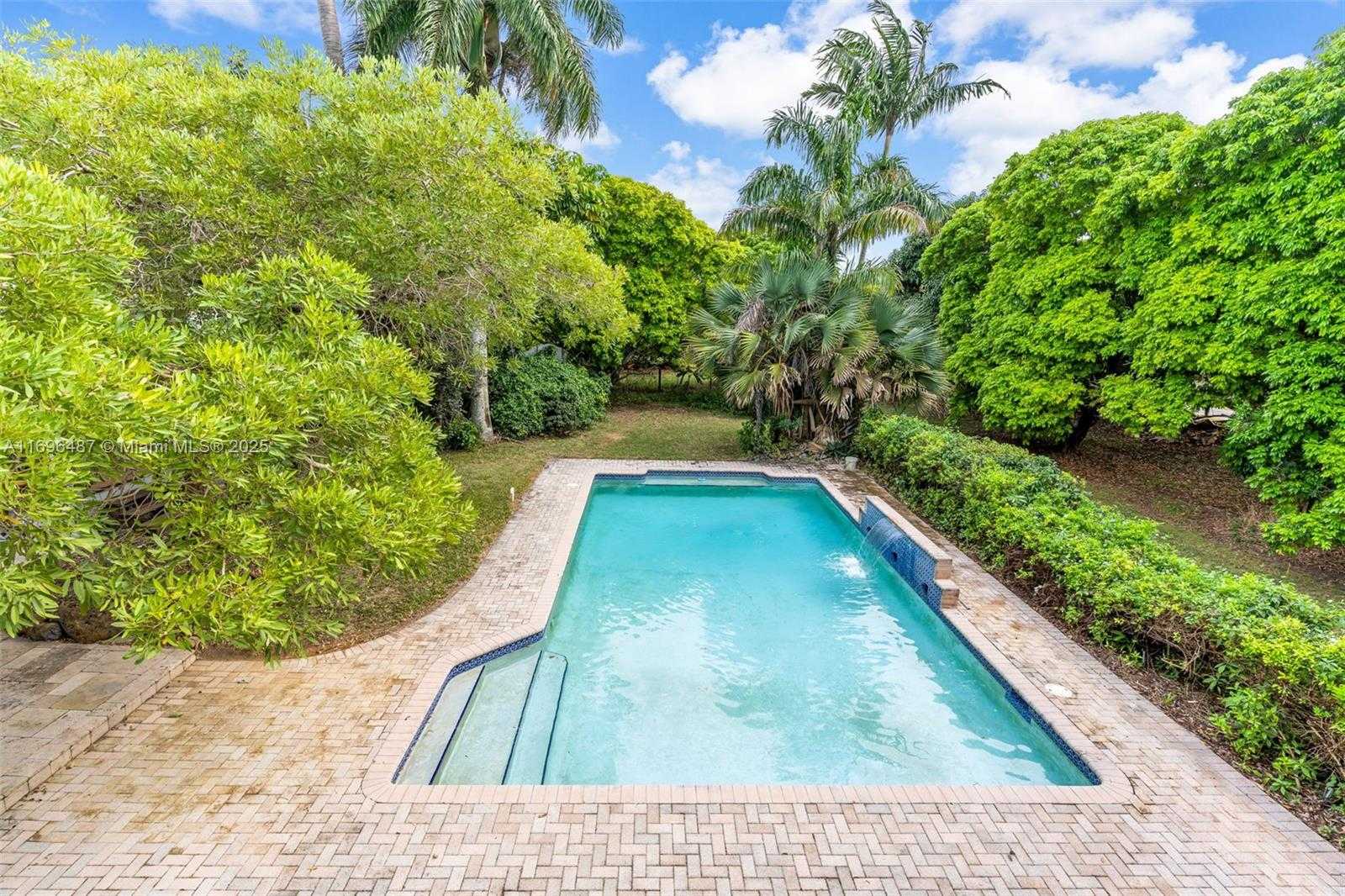 Small Image of 19255 SOUTH WEST 260TH ST, Homestead Number 9