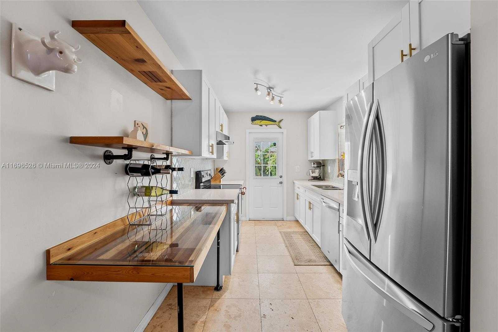 Small Image of 520 EAST 33RD STREET, Hialeah Number 4