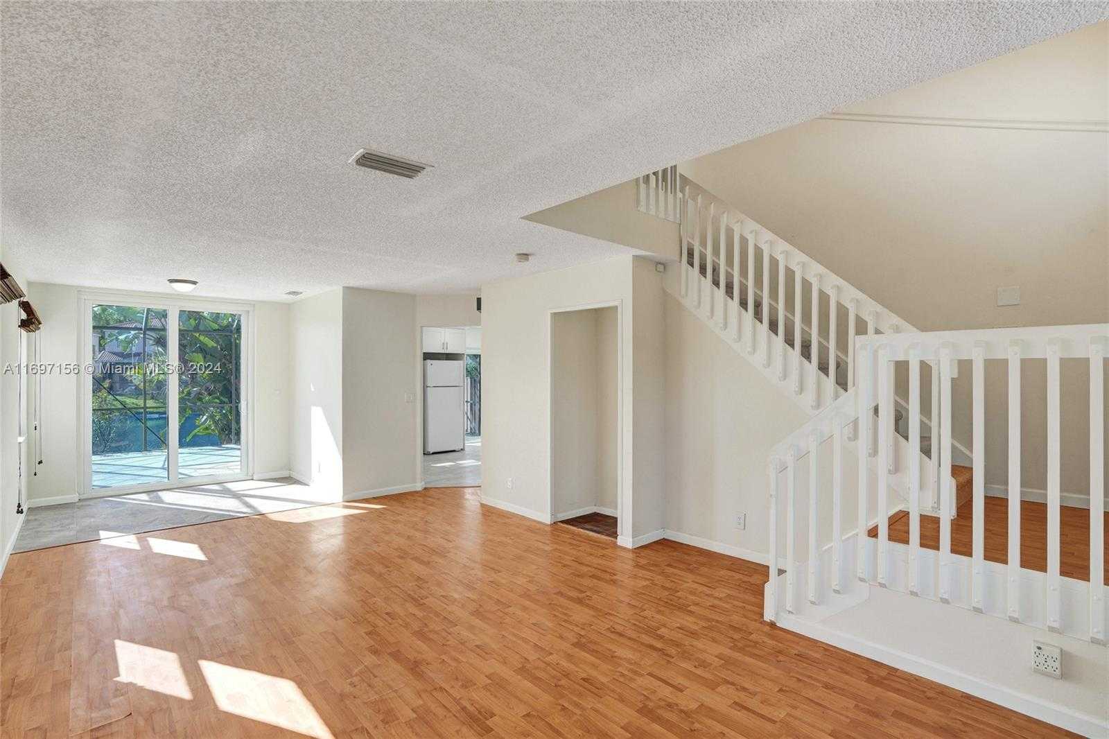 Small Image of 10820 NORTH WEST 12TH PL, Plantation Number 11