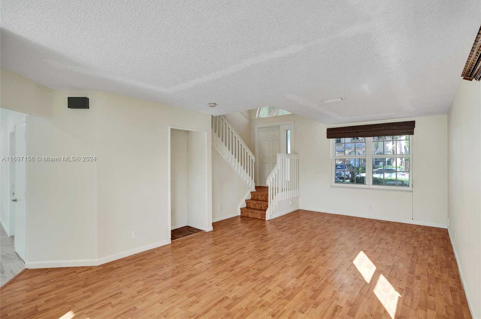Small Image of 10820 NORTH WEST 12TH PL, Plantation Number 12