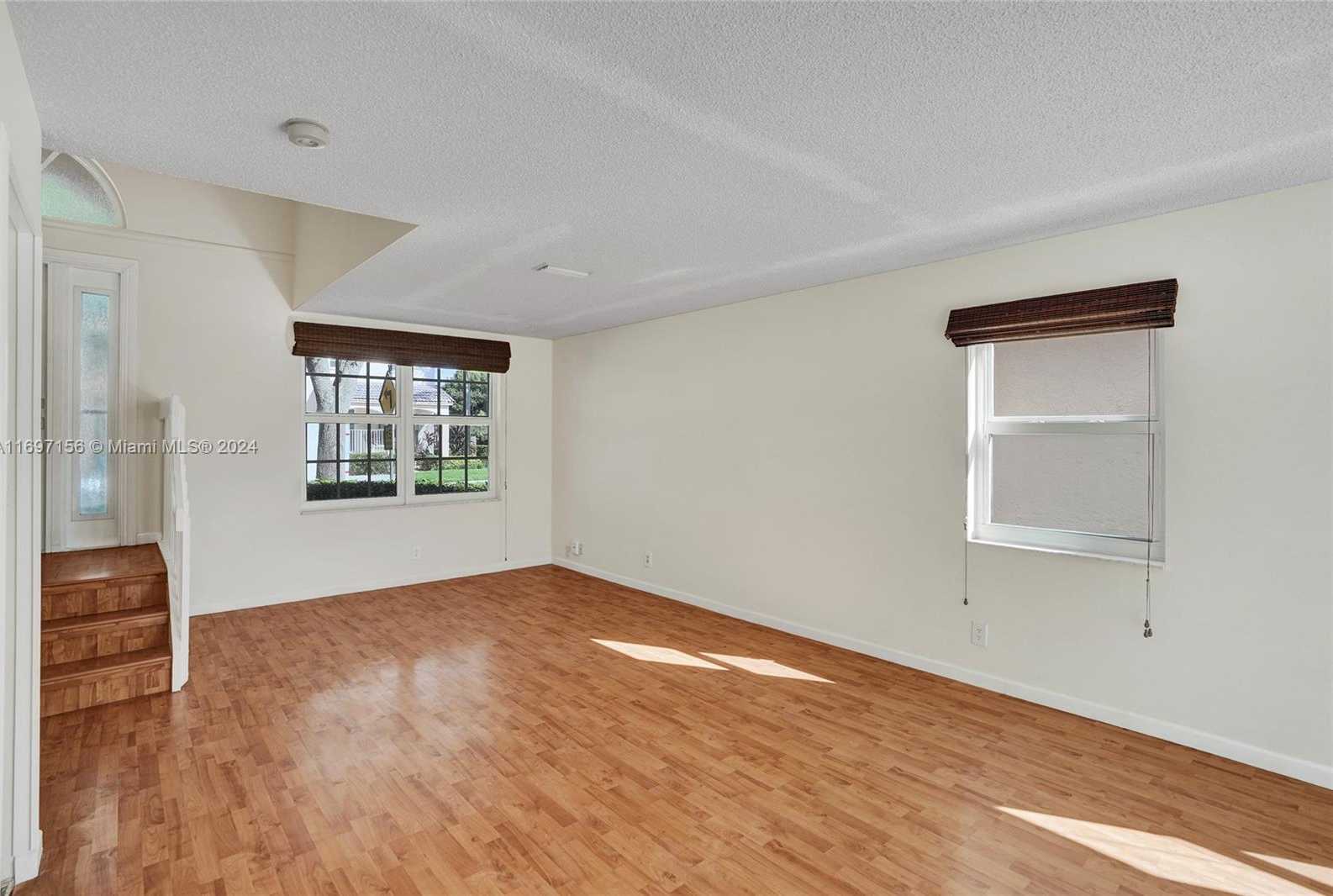 Small Image of 10820 NORTH WEST 12TH PL, Plantation Number 13