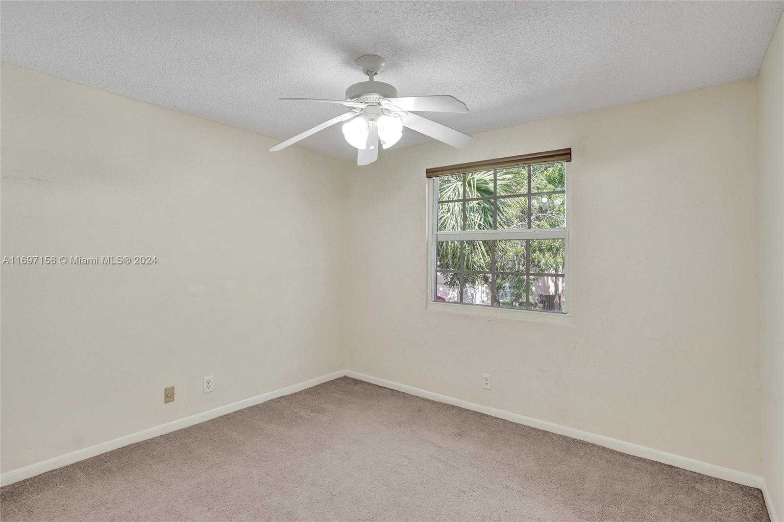 Small Image of 10820 NORTH WEST 12TH PL, Plantation Number 16