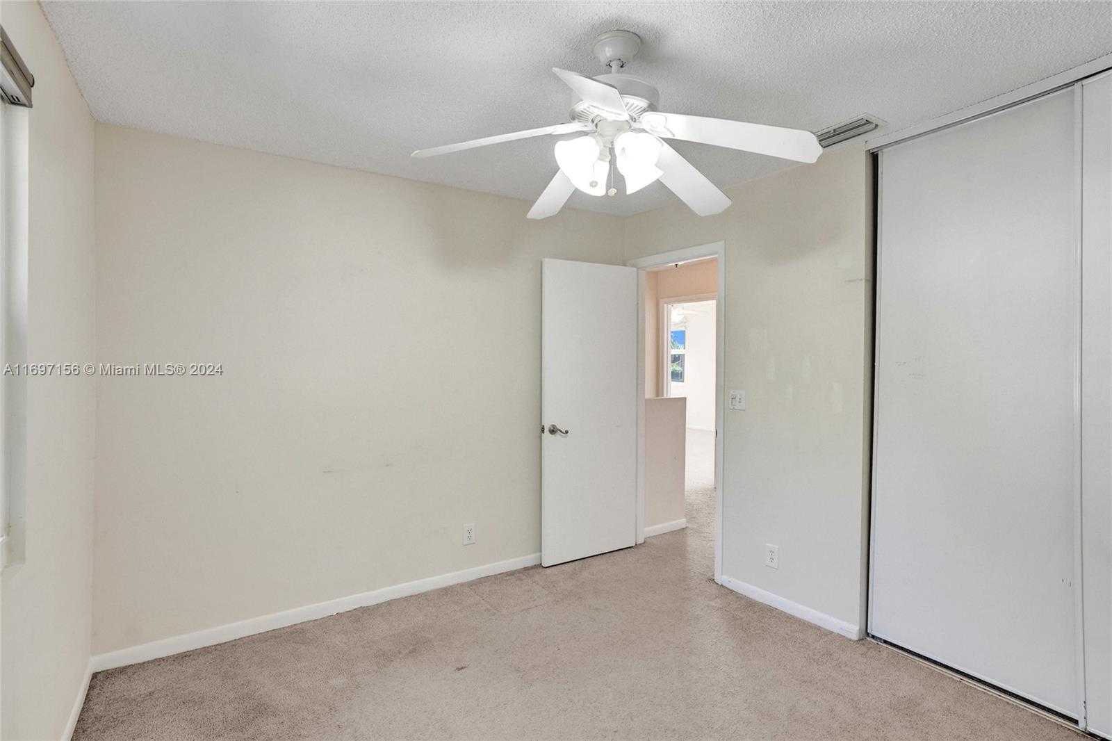 Small Image of 10820 NORTH WEST 12TH PL, Plantation Number 18