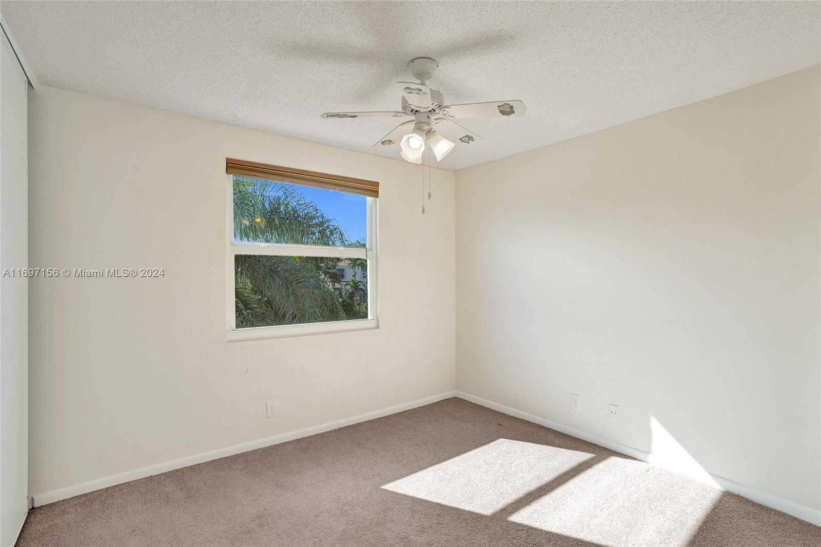Small Image of 10820 NORTH WEST 12TH PL, Plantation Number 20