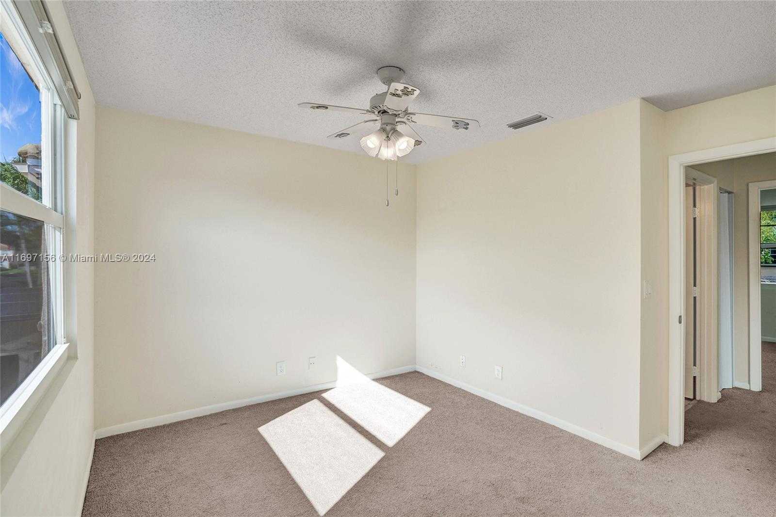 Small Image of 10820 NORTH WEST 12TH PL, Plantation Number 23