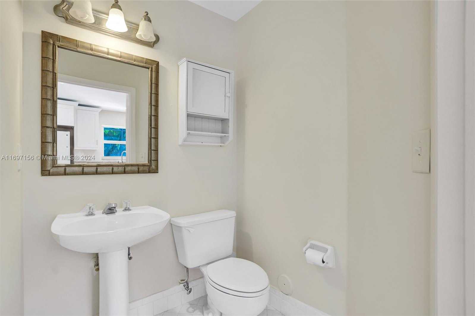 Small Image of 10820 NORTH WEST 12TH PL, Plantation Number 28
