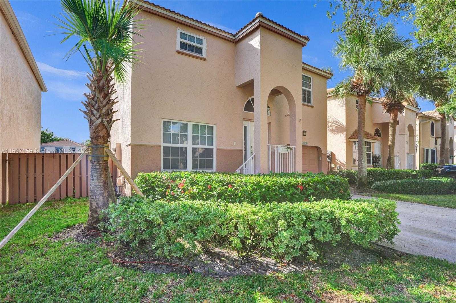 Small Image of 10820 NORTH WEST 12TH PL, Plantation Number 42