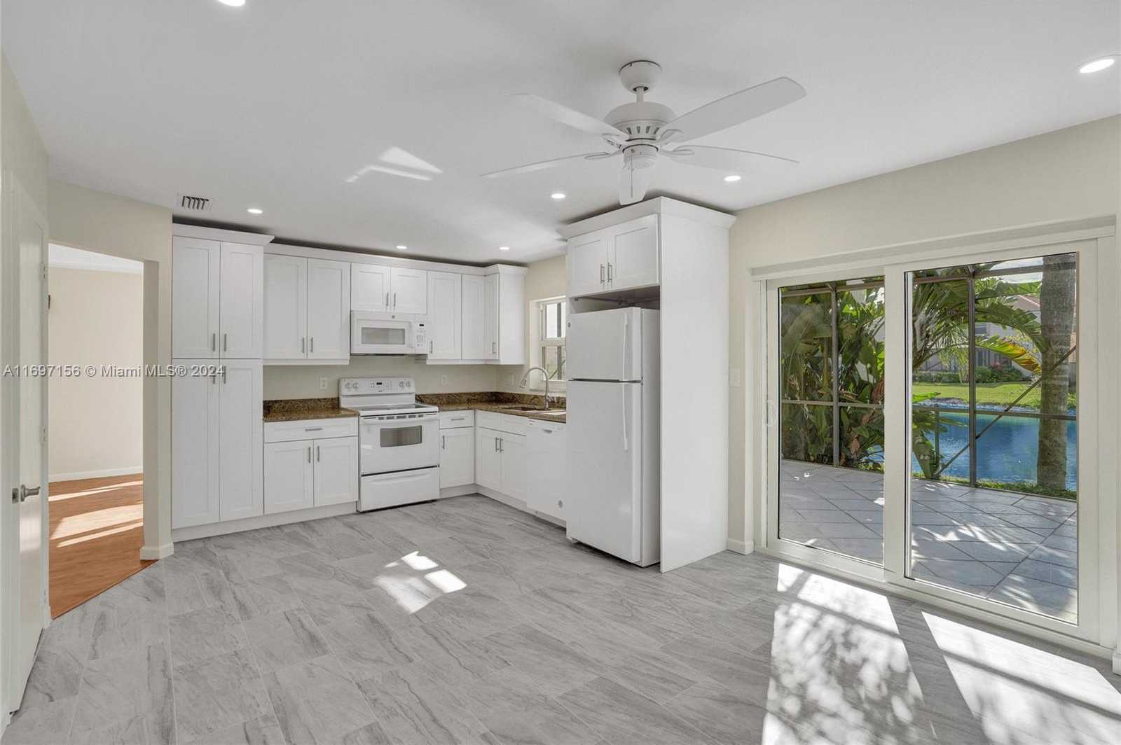 Small Image of 10820 NORTH WEST 12TH PL, Plantation Number 7