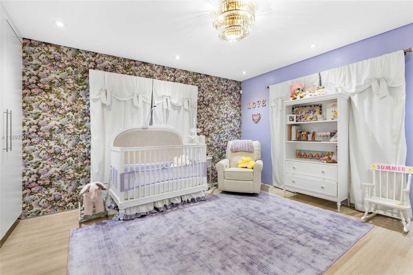 Small Image of 6420 PINETREE DRIVE CIR, Miami Beach Number 20