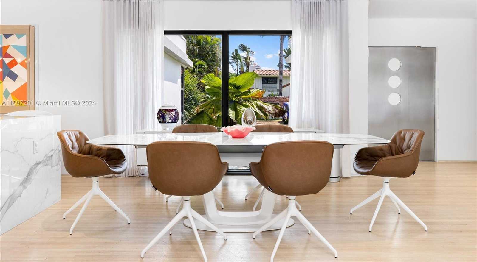 Small Image of 6420 PINETREE DRIVE CIR, Miami Beach Number 6
