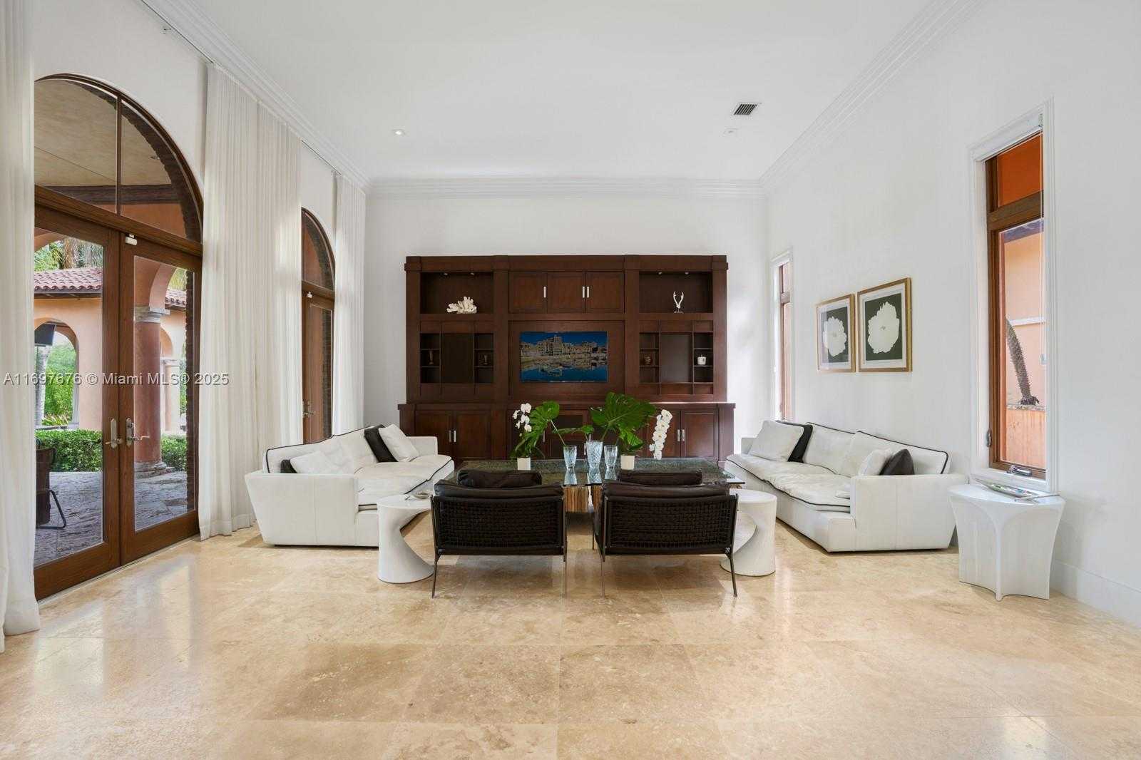 Small Image of 221 CASUARINA CONCOURSE, Coral Gables Number 13