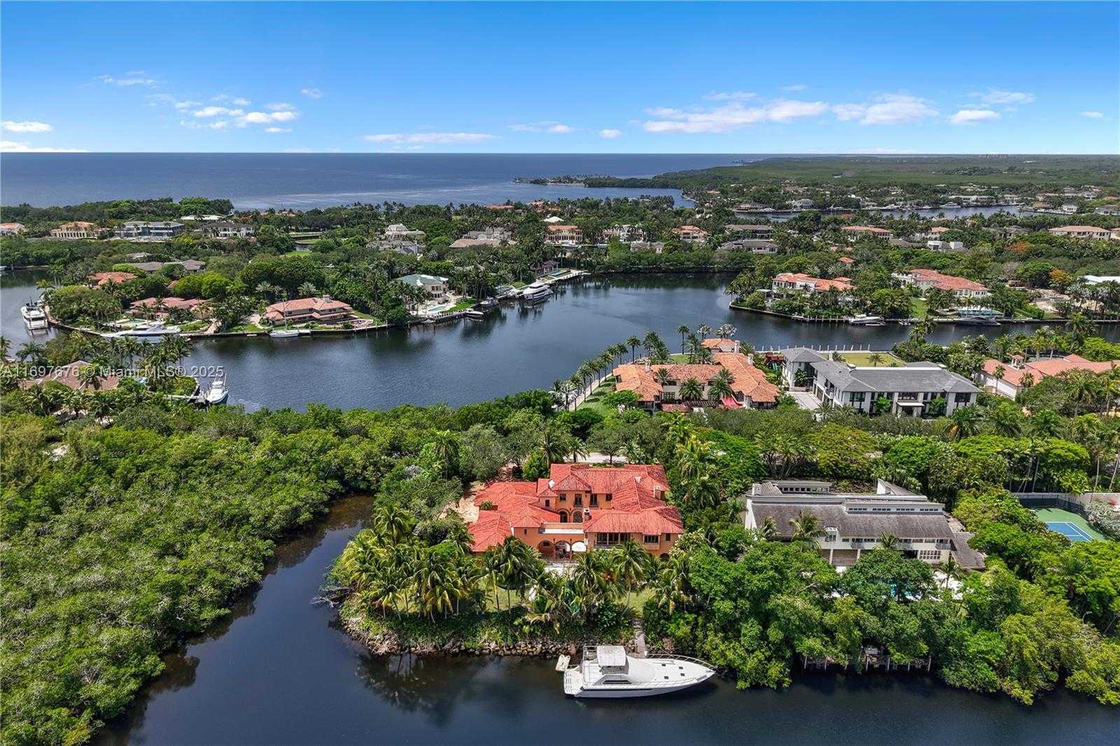 Small Image of 221 CASUARINA CONCOURSE, Coral Gables Number 34