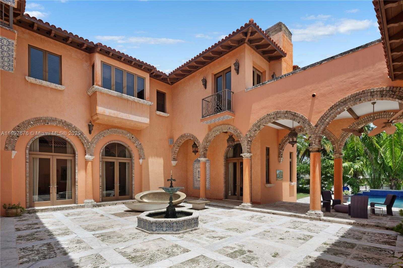 Small Image of 221 CASUARINA CONCOURSE, Coral Gables Number 36