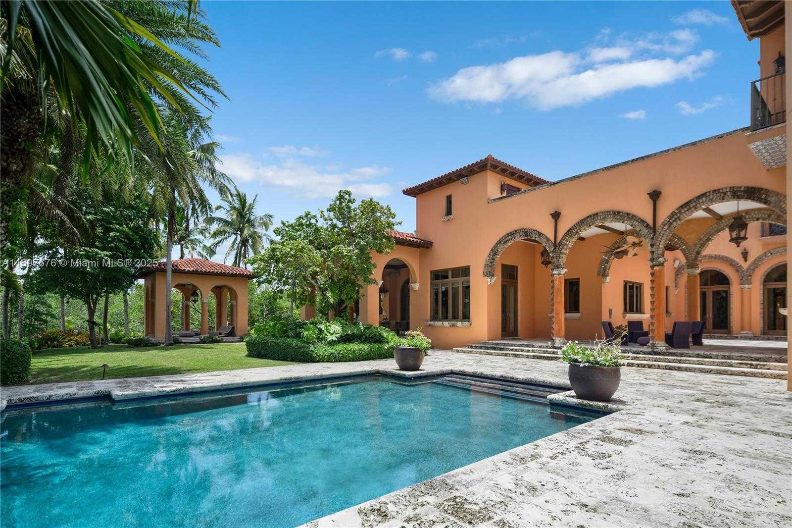 Small Image of 221 CASUARINA CONCOURSE, Coral Gables Number 40
