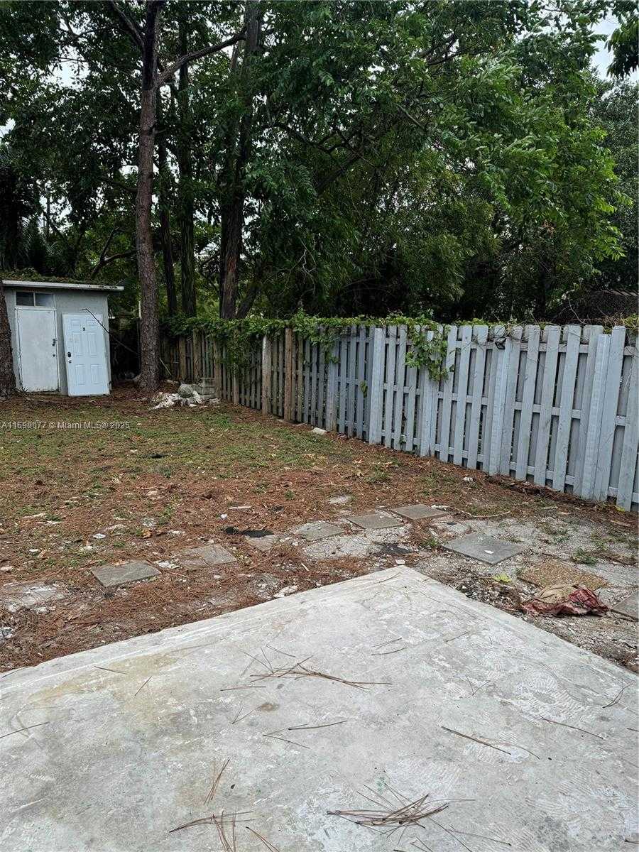 Imagen de Pequeño Objeto