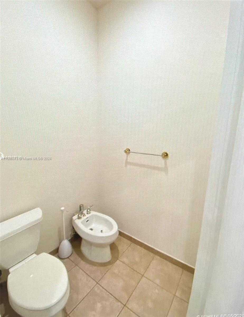 Small Image of 11161 NORTH WEST 71ST ST, Doral Number 10