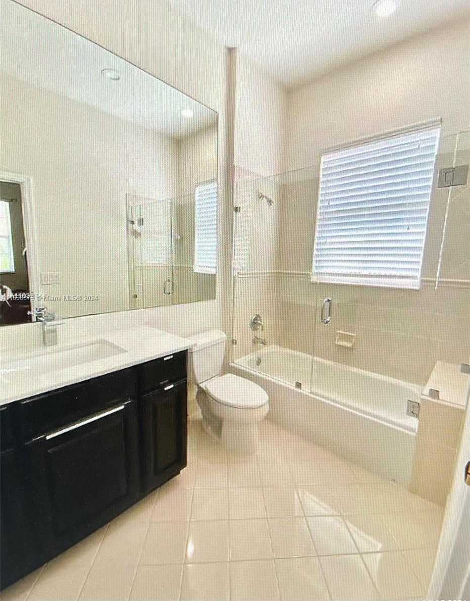 Small Image of 11161 NORTH WEST 71ST ST, Doral Number 11