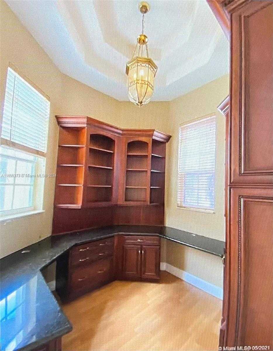 Small Image of 11161 NORTH WEST 71ST ST, Doral Number 12
