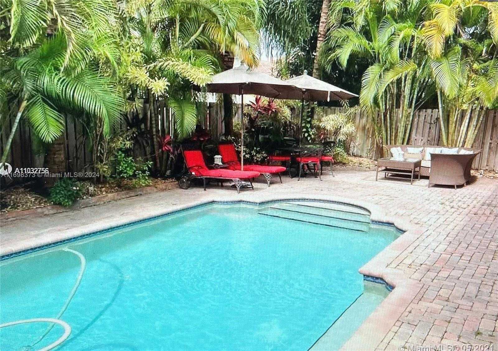 Small Image of 11161 NORTH WEST 71ST ST, Doral Number 14