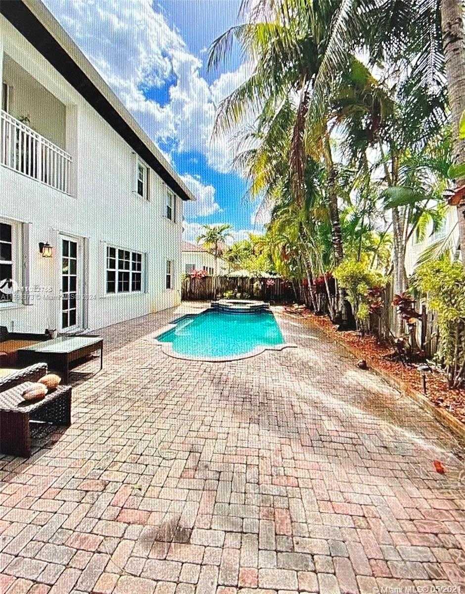 Small Image of 11161 NORTH WEST 71ST ST, Doral Number 16