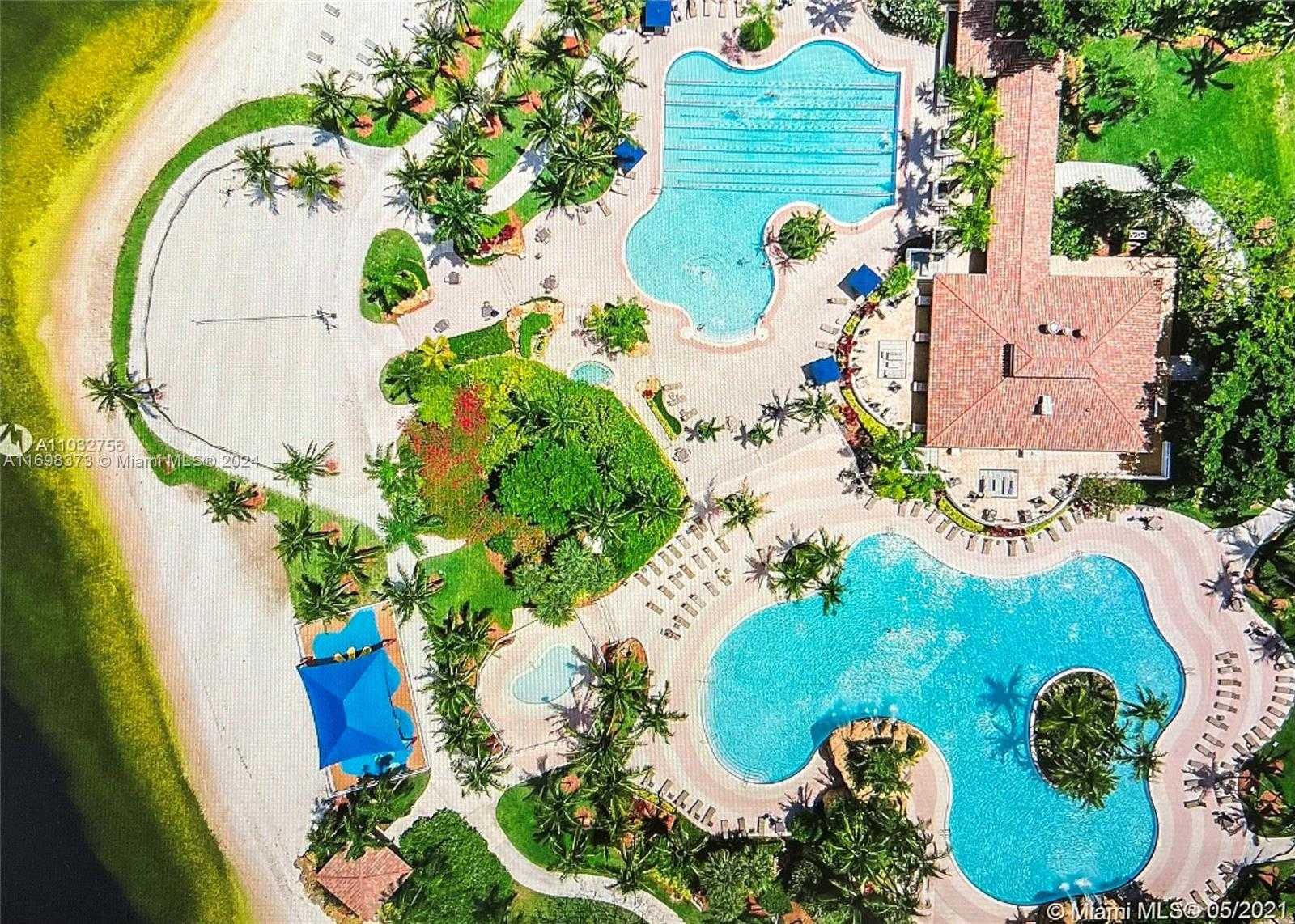 Small Image of 11161 NORTH WEST 71ST ST, Doral Number 30