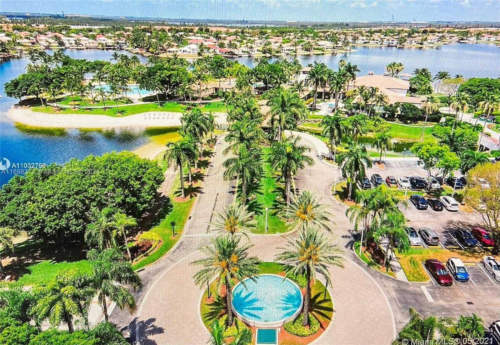 Small Image of 11161 NORTH WEST 71ST ST, Doral Number 33