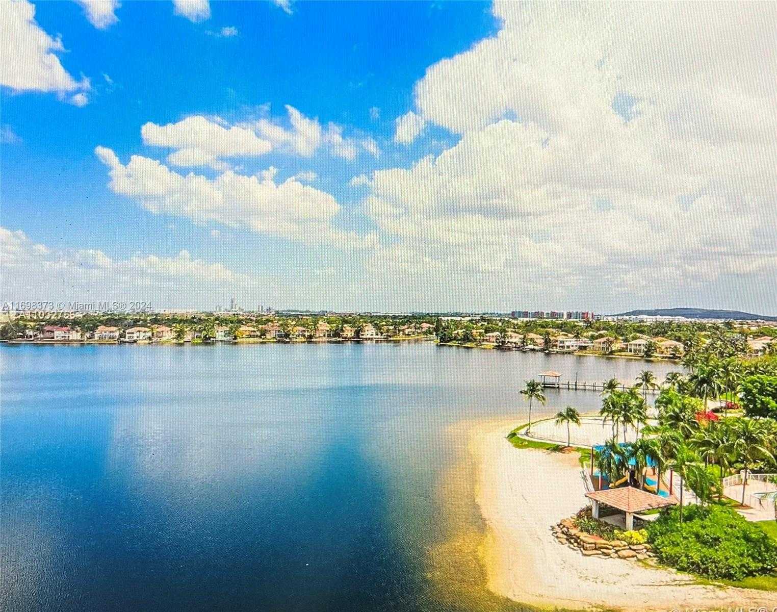 Small Image of 11161 NORTH WEST 71ST ST, Doral Number 36
